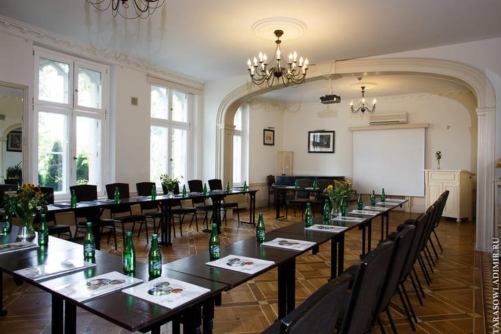 Palac Brzezno Spa & Golf Oborniki Slaskie Ngoại thất bức ảnh