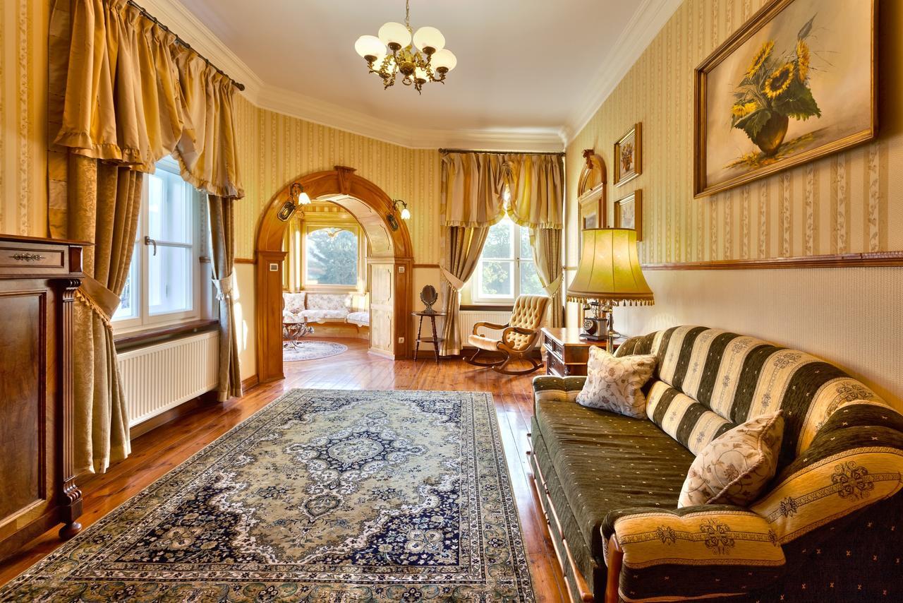 Palac Brzezno Spa & Golf Oborniki Slaskie Ngoại thất bức ảnh